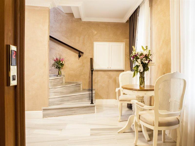 Meroddi Pera Flats อิสตันบูล ภายนอก รูปภาพ